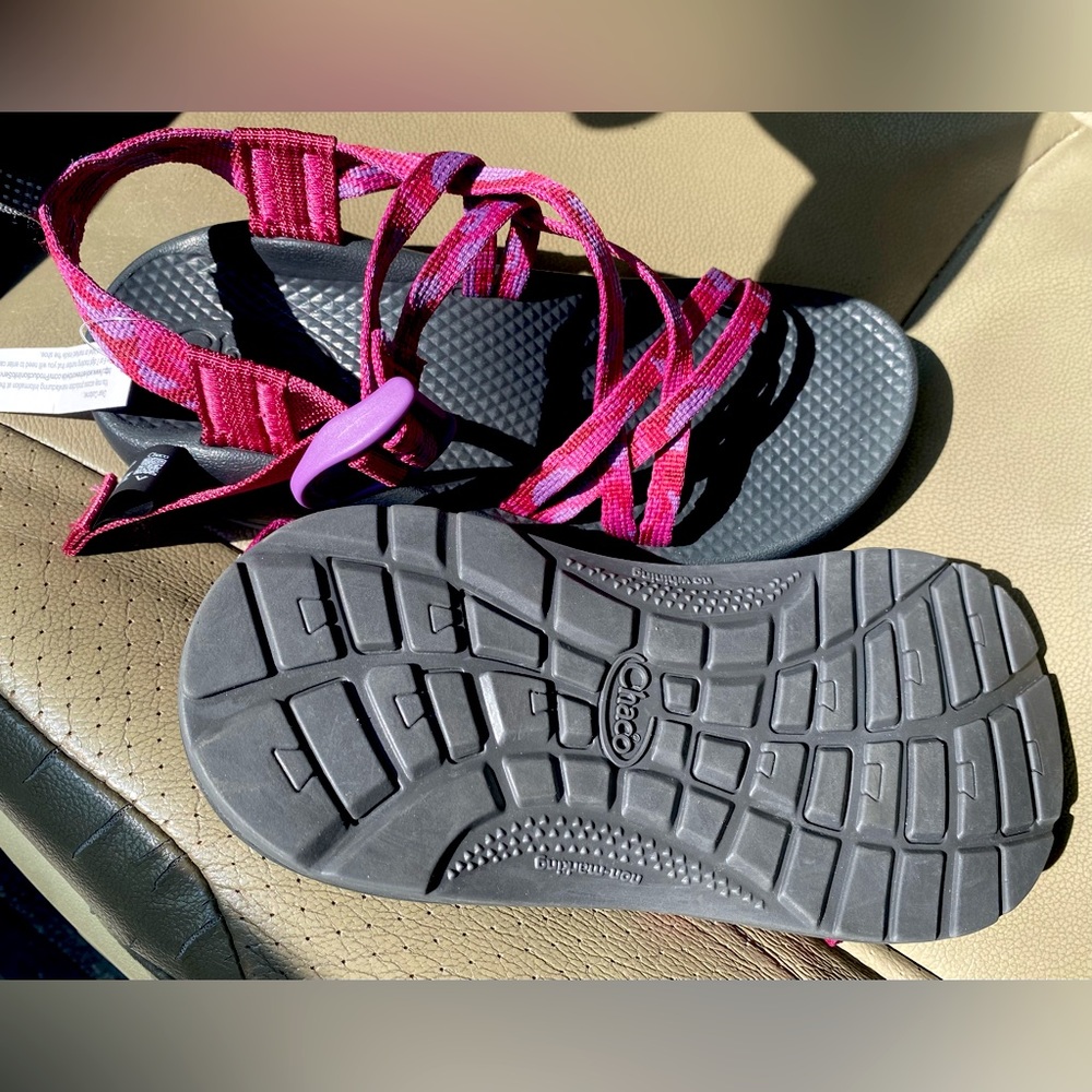 Girls Brand New Chaco Sandals